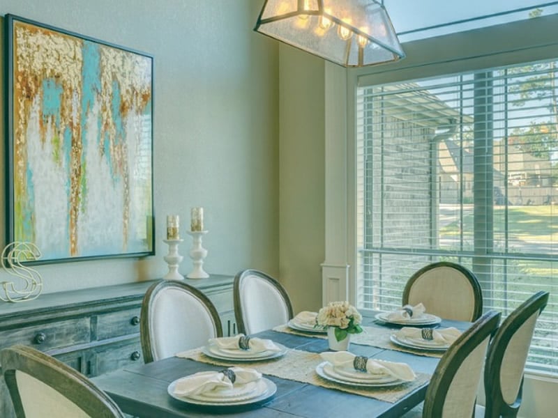 09/11/2017-5 Ways to Add Personality to Your Dining Room